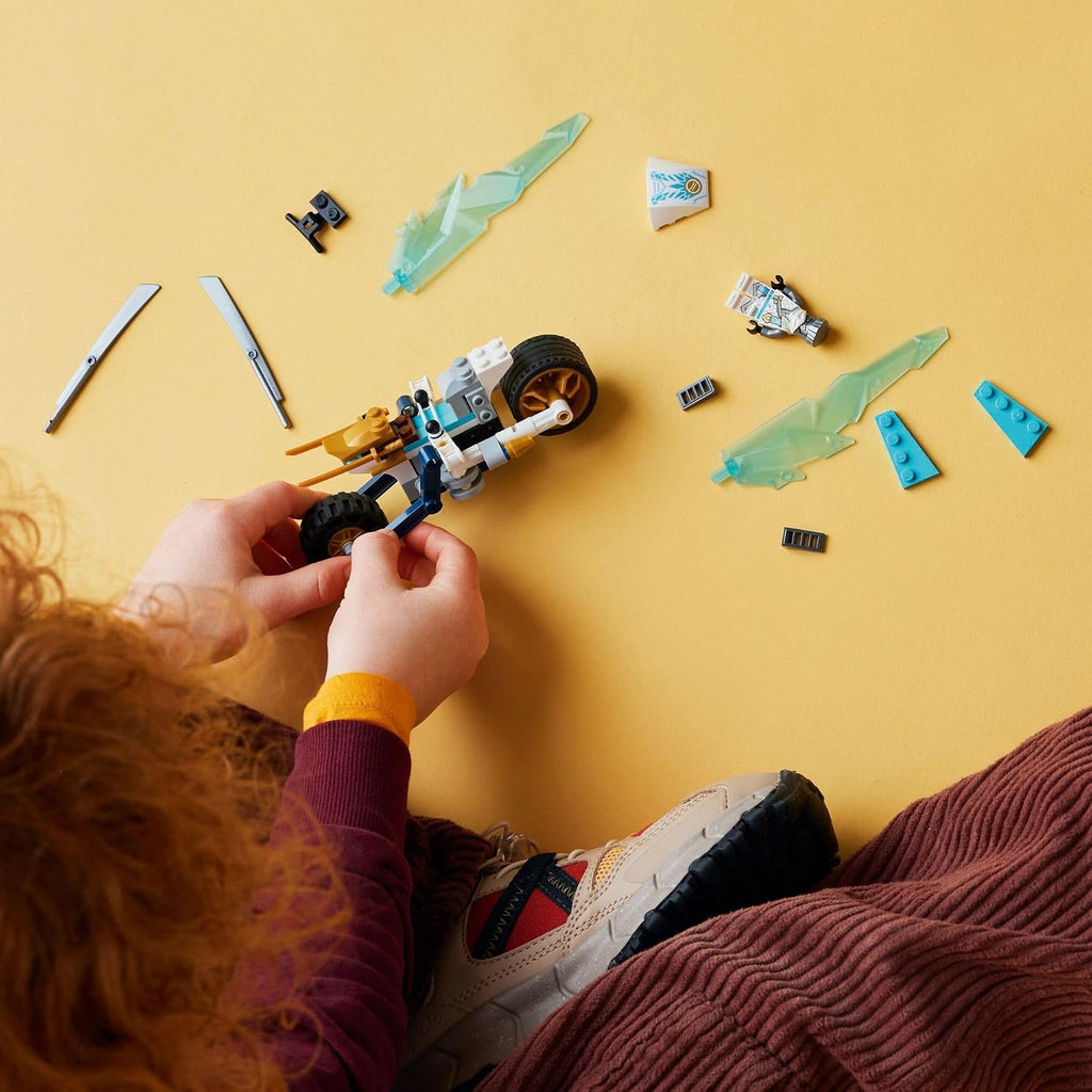LEGO NINJAGO Motocicleta de Hielo de Zane con 1 Minifigura Incluida...