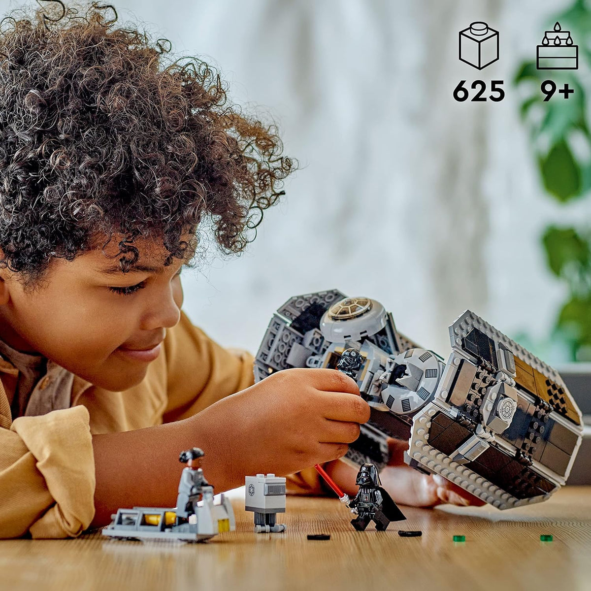 LEGO Star Wars TIE Bomber Kit de Construcción de Modelo, Caza Estel...
